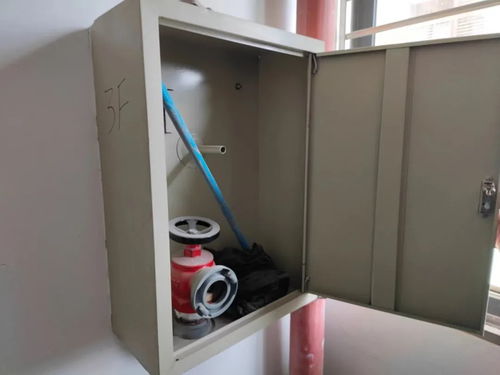 責(zé)令整改！揭陽(yáng)榕城某小區(qū)違規(guī)搭建塑鋼制品被曝光