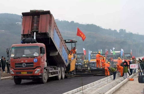 深圳市做瀝青路面工程的公司 一條路