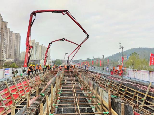 民樂路市政工程施工日?qǐng)?bào)2020.12.7 - 美篇